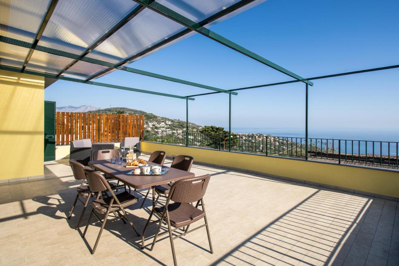 شقة Magdalene'S House - Sea View Terrace ماسّا لوبْرينسِ المظهر الخارجي الصورة