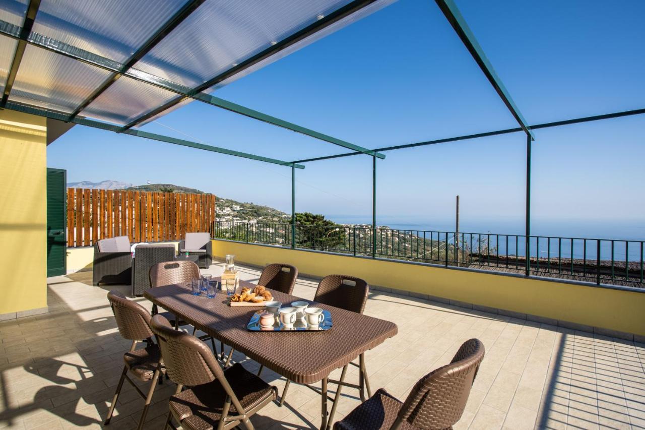 شقة Magdalene'S House - Sea View Terrace ماسّا لوبْرينسِ المظهر الخارجي الصورة