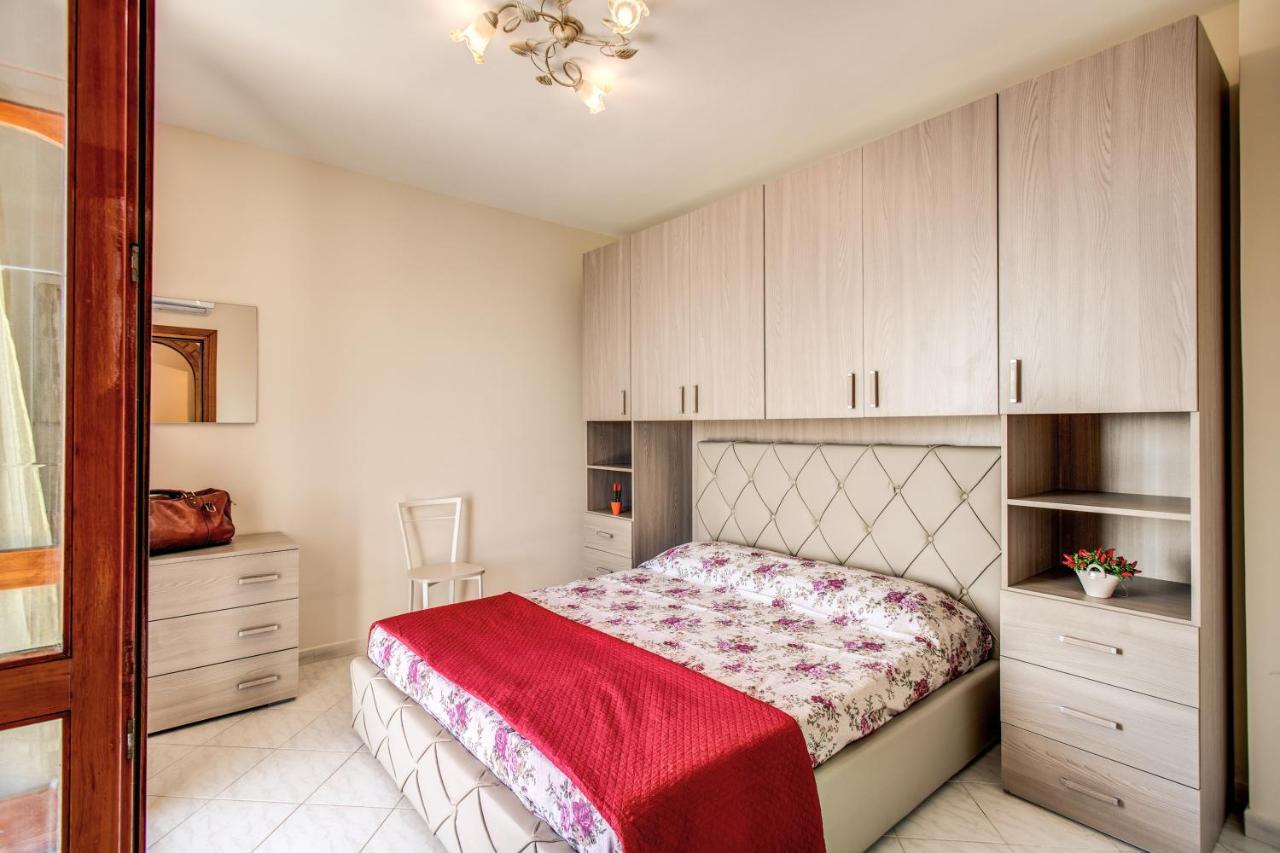 شقة Magdalene'S House - Sea View Terrace ماسّا لوبْرينسِ المظهر الخارجي الصورة